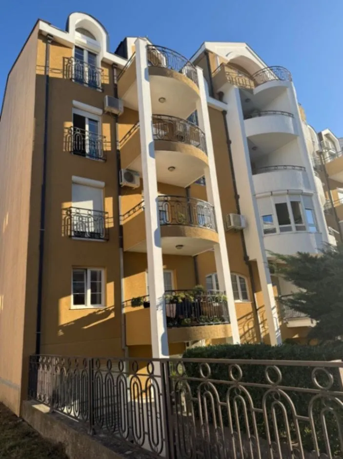 Prodaja, dvosoban stan, 64m², Stara Varoš, Podgorica