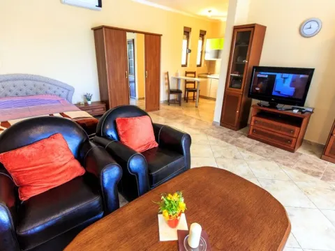 Prodaja, kuća, 340m², Budva, Crna Gora - image 38