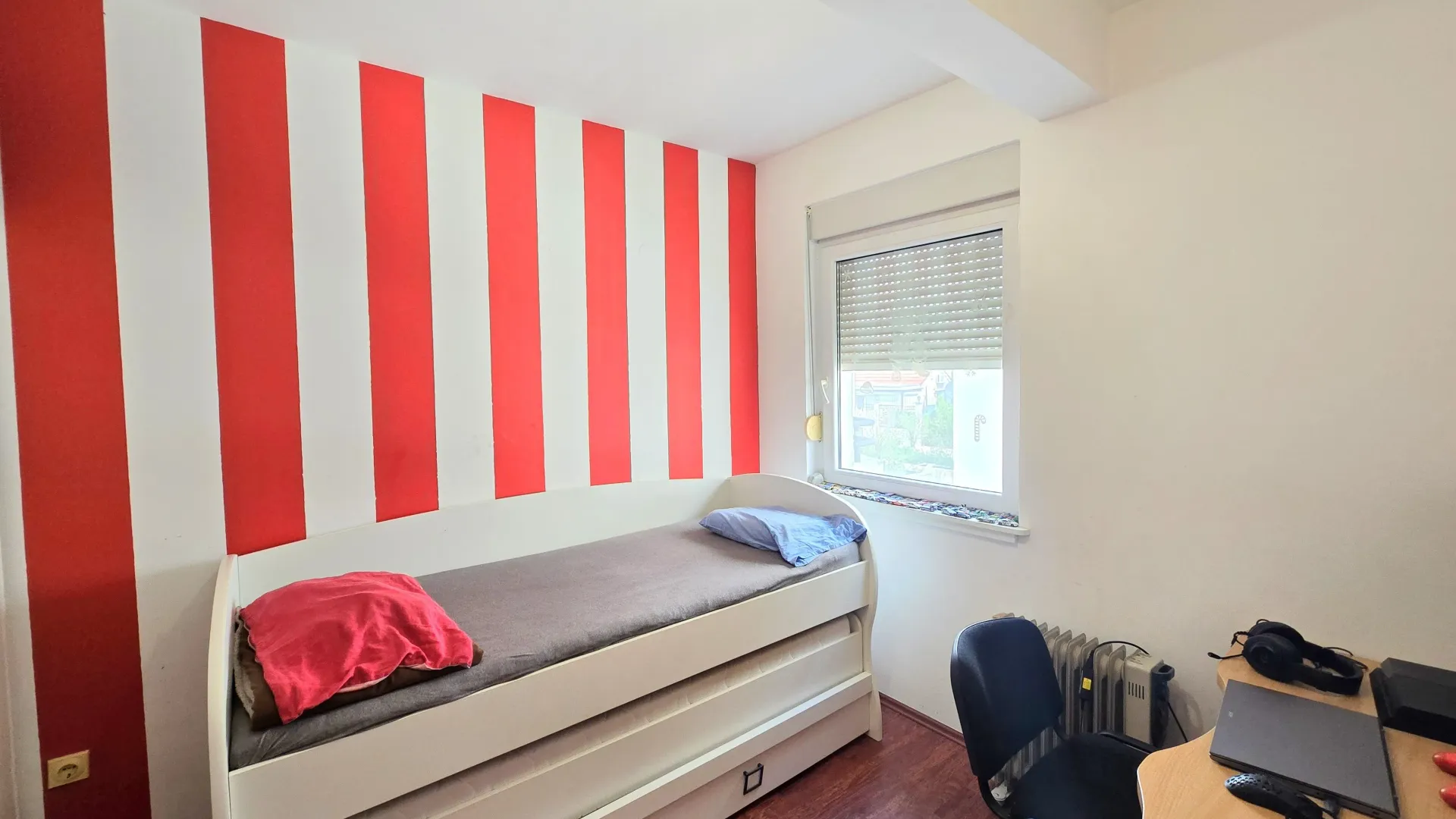 Prodaja, trosoban stan, 91m², Centar, Budva