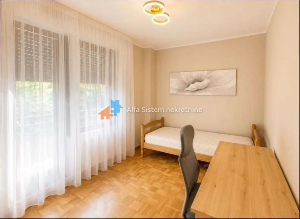 Rent, four bedroom apartment, 93m², Cerak Vinogradi, Beograd
