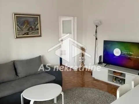 Izdavanje, stan, 58m², Savski Venac, Beograd - image 2