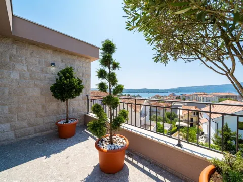 Prodaja, dvosoban stan, 78m², Centar, Tivat - image 19