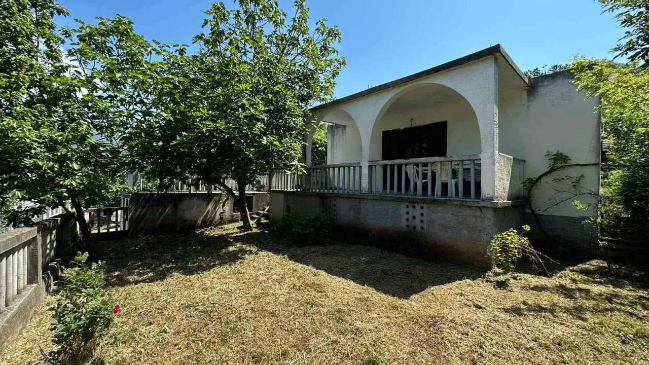 Prodaja, kuća, 78m², Bar, Crna Gora
