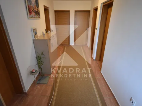 Sale, house, 220m², Donji Kokoti, Podgorica - image 14