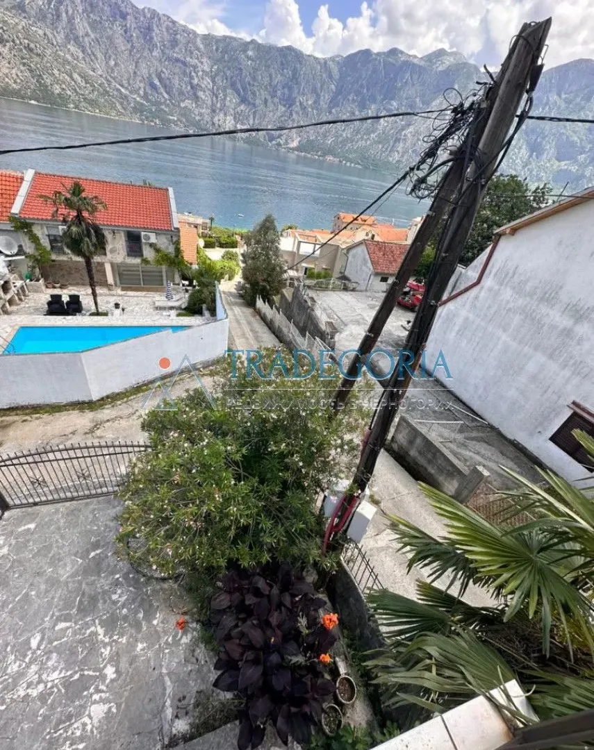 Prodaja, jednosoban stan, 56m², Stoliv, Kotor
