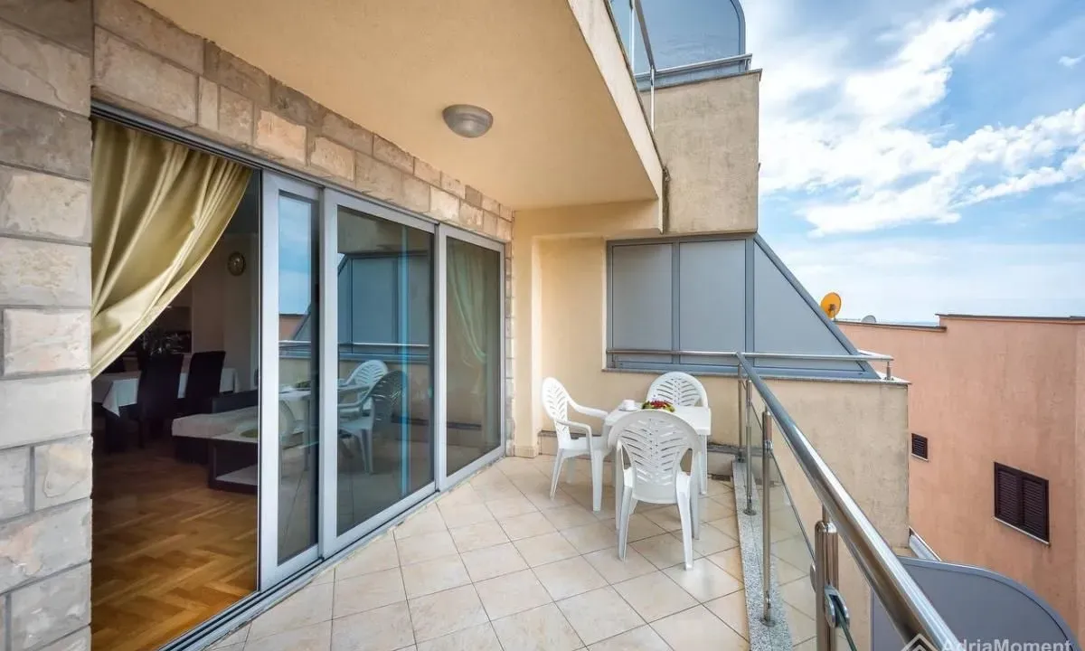 Sale, two bedroom apartment, 85m², Pržno, Budva