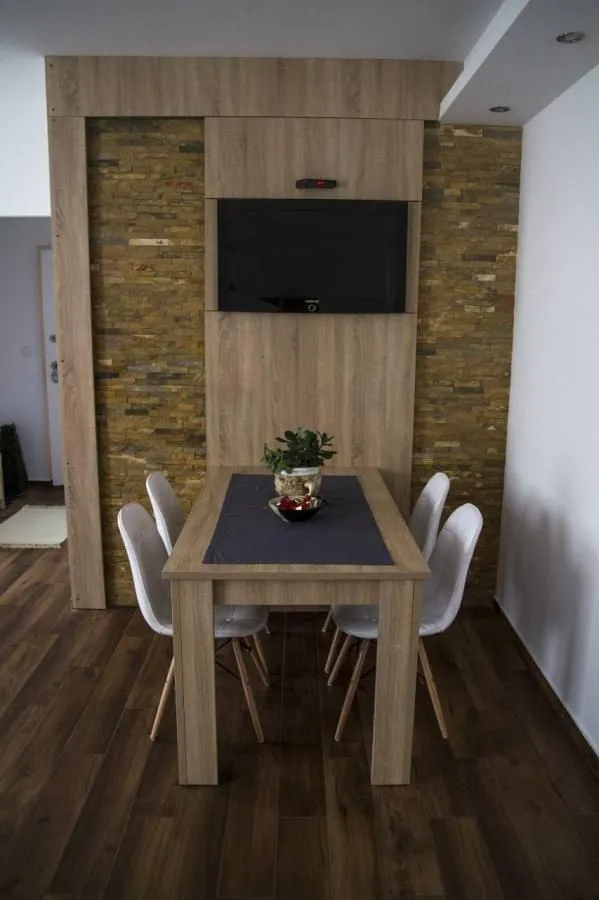 Izdavanje, jednosoban stan, 35m², Centar, Novi Sad