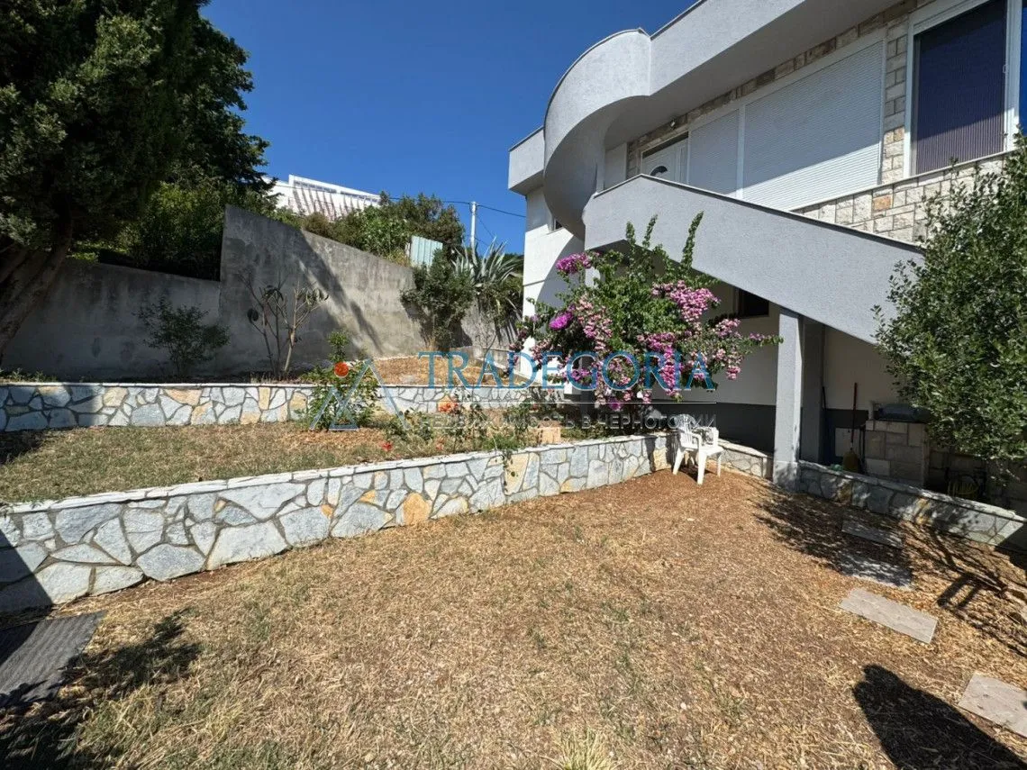 Prodaja, kuća, 128m², Utjeha, Bar