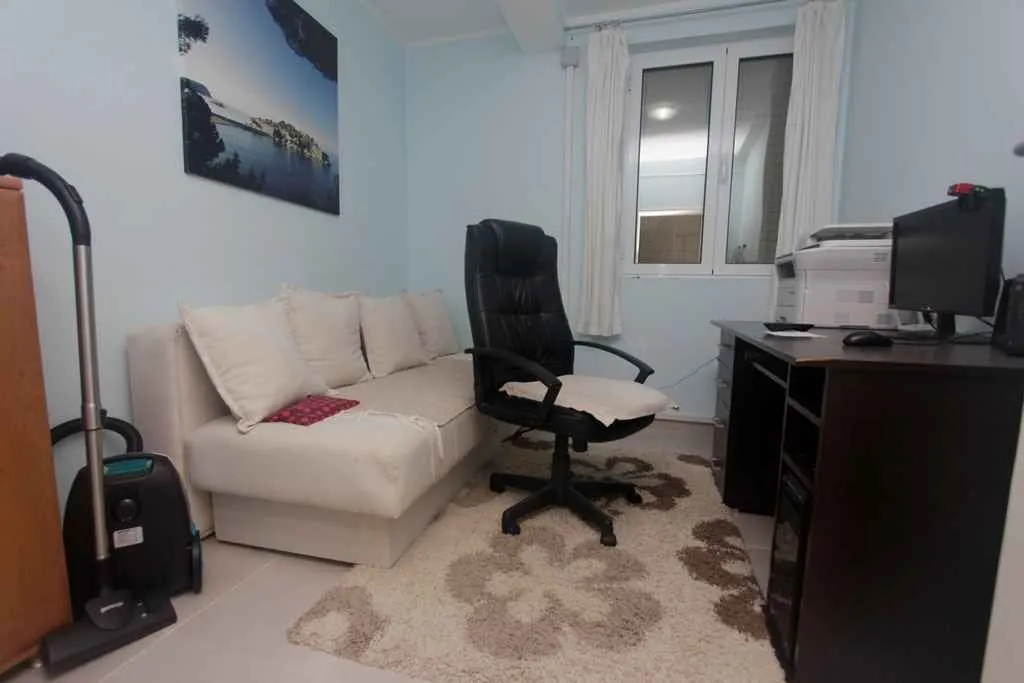 Prodaja, ugostiteljski objekat, 1173m², Bečići, Budva