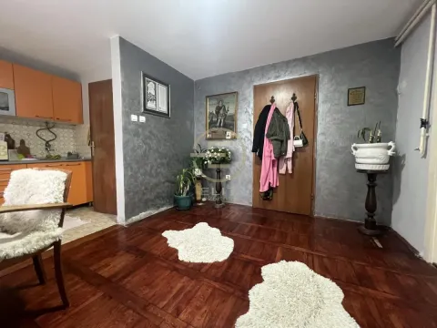 Prodaja, kuća, 112m², Sremska Kamenica, Petrovaradin - image 9