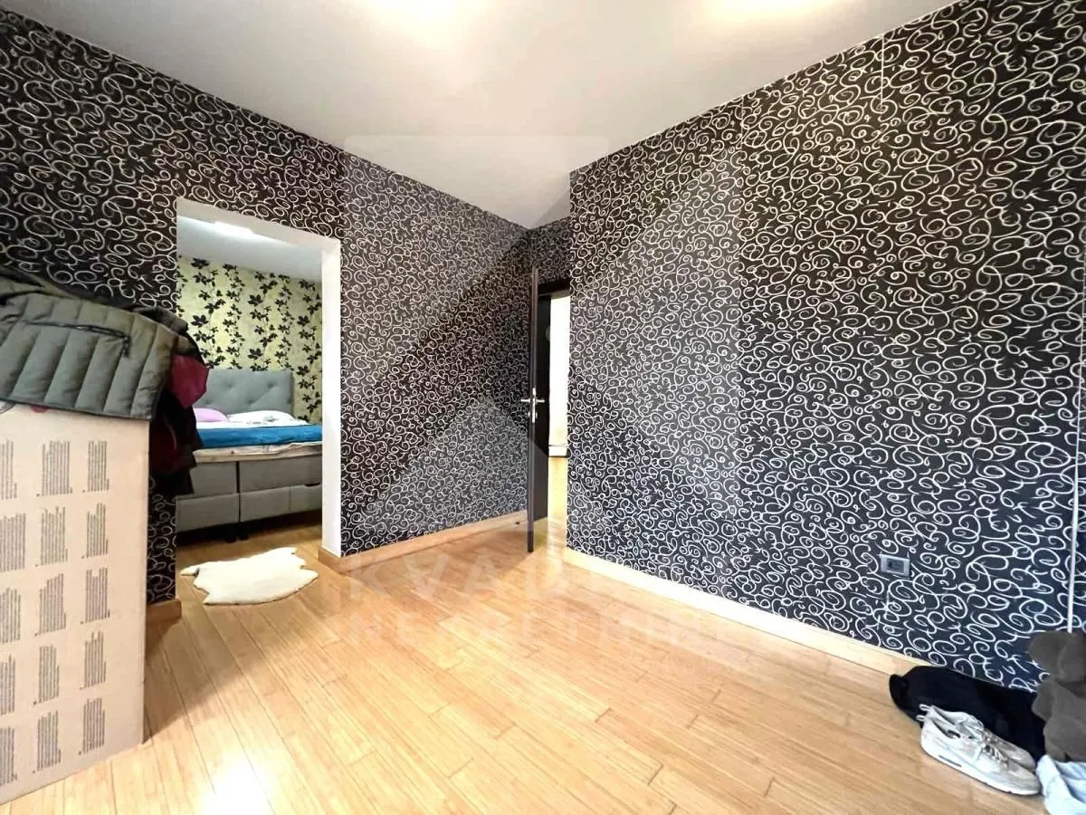 Izdavanje, kuća, 137m², Murtovina, Podgorica