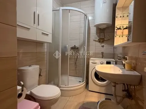 Izdavanje, jednosoban stan, 42m², Ljubović, Podgorica - image 11