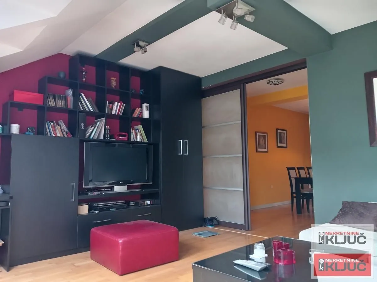 Prodaja, četvorosoban stan, 114m², Spens, Novi Sad Sve Podlokacije