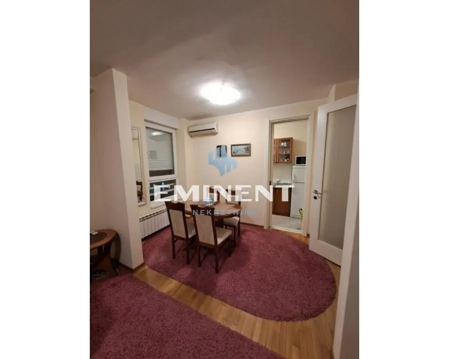 Rent, two bedroom apartment, 45m², Novi Beograd Blok 67, Novi Beograd Sve Podlokacije