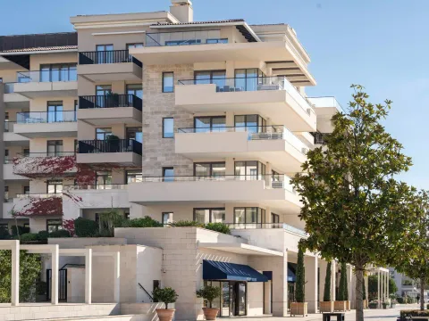 Prodaja, stan, 236m², Porto Montenegro, Tivat - image 21