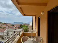 Stan na dan, trosoban stan, 98m2, Lazi, Budva