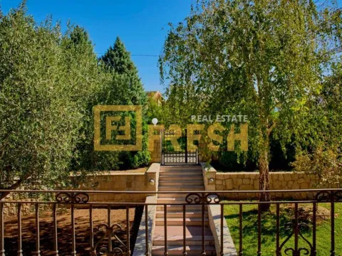 Prodaja, kuća, 300m², Zagorič, Podgorica - image 44