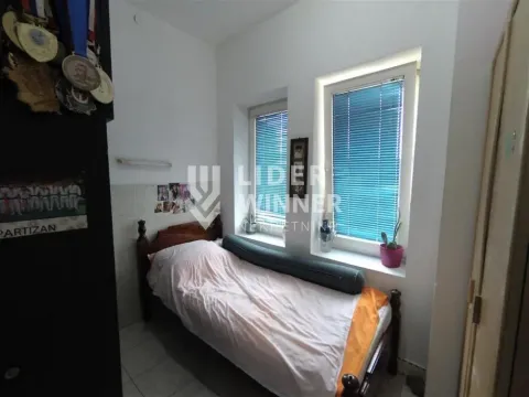 Prodaja, stan, 174m², Zemun Gornji Grad, Zemun Sve Podlokacije - image 9