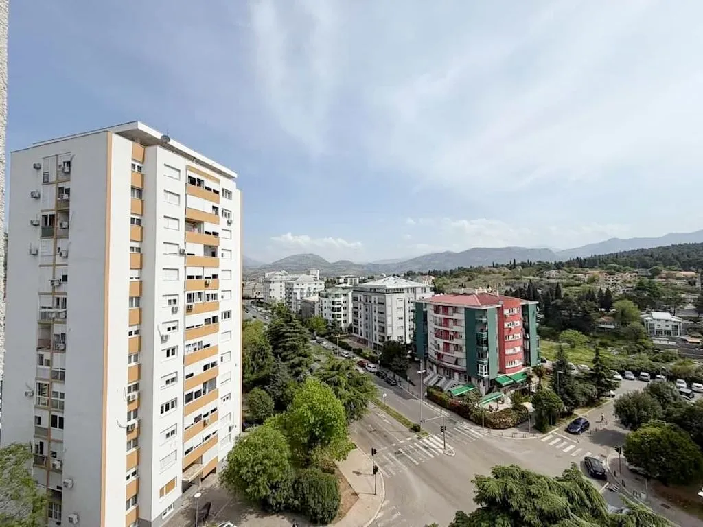 Prodaja, dvosoban stan, 83m², Momišići, Podgorica