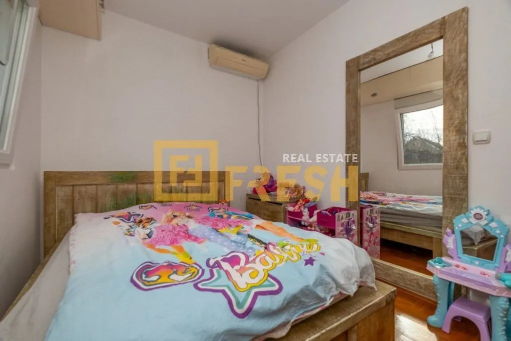Prodaja, dvosoban stan, 50m², Tološi, Podgorica