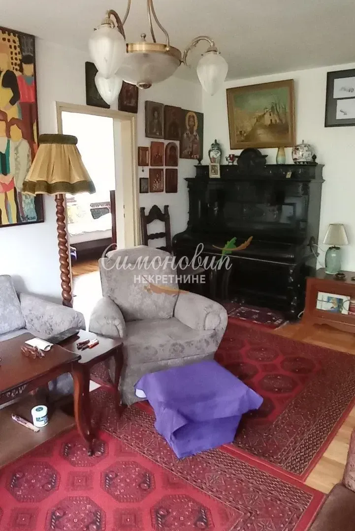 Prodaja, dvosoban stan, 61m², Zemun Centar, Zemun Sve Podlokacije