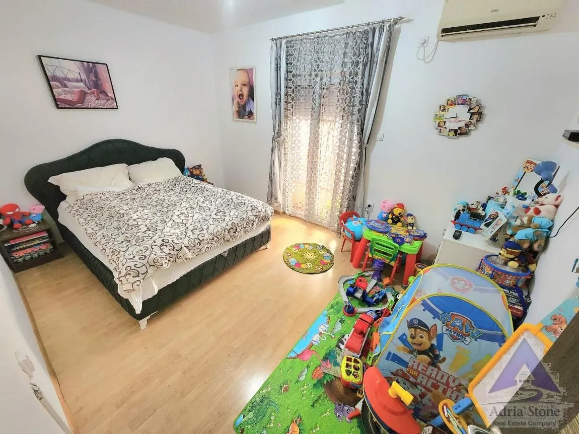 Sale, three bedroom apartment, 114m², Podkošljun, Budva