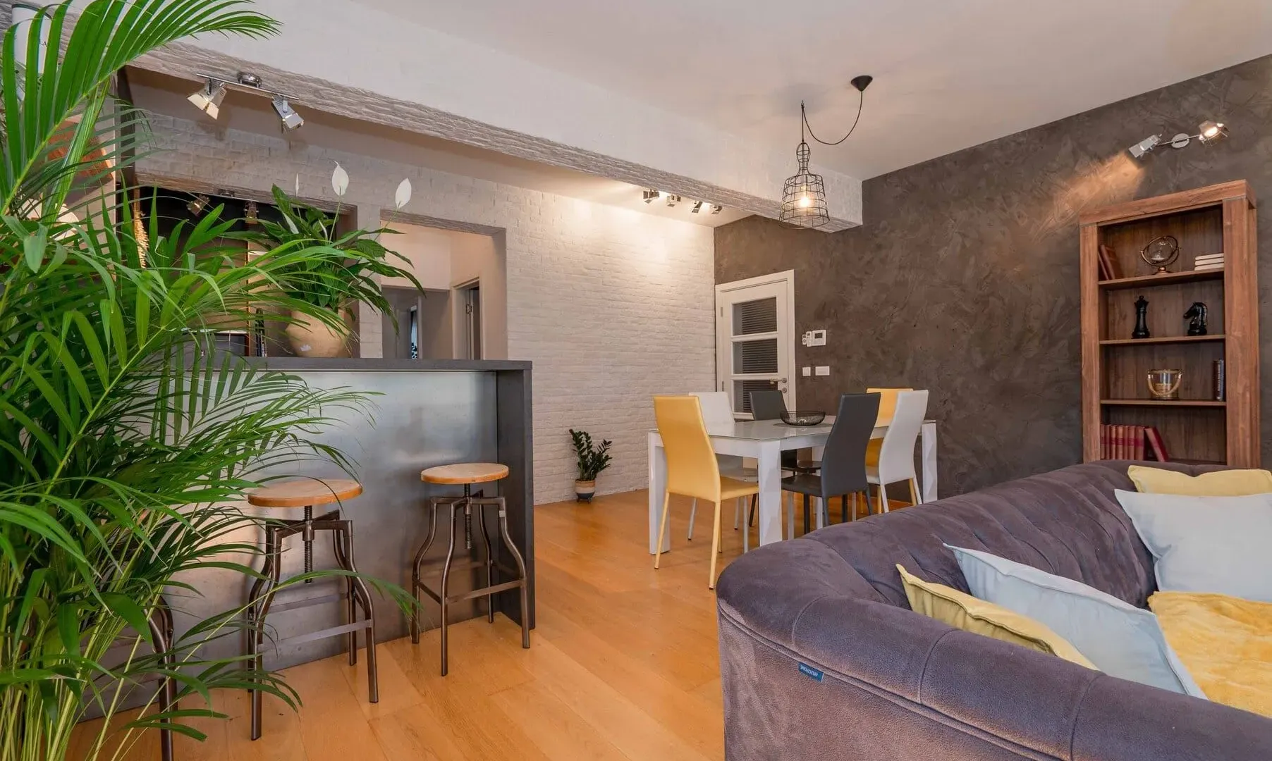 Sale, three bedroom apartment, 132m², Škaljari, Kotor