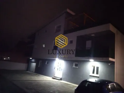 Izdavanje, trosoban stan, 145m², City Kvart, Podgorica - image 9