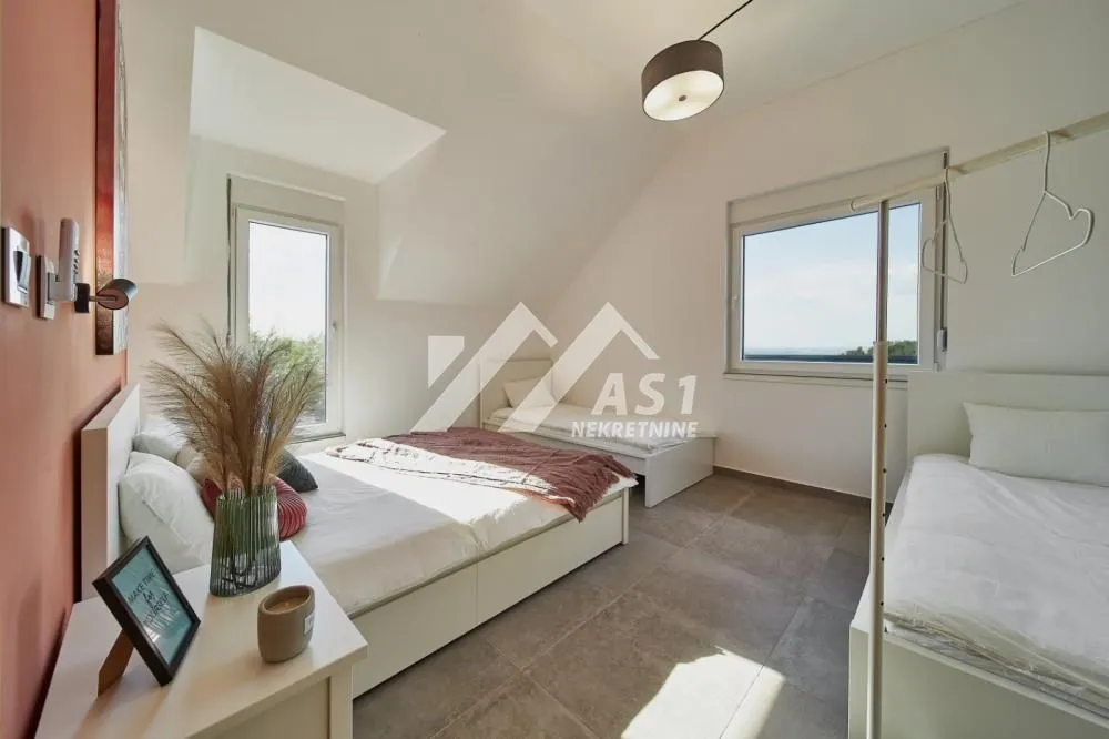 Rent, house, 350m², Sremski Karlovci, Novi Sad