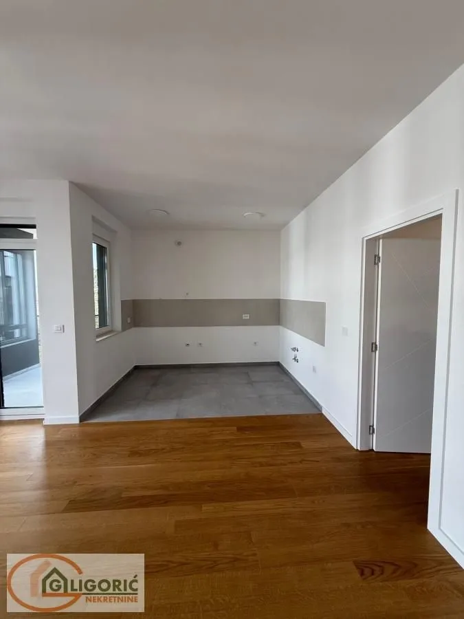 Prodaja, četvorosoban stan, 113m², Nova Detelinara, Novi Sad Sve Podlokacije