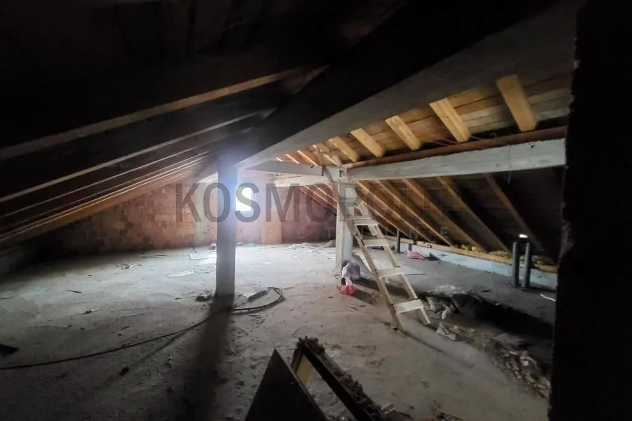 Prodaja, dvosoban stan, 108m², Kneževac, Beograd