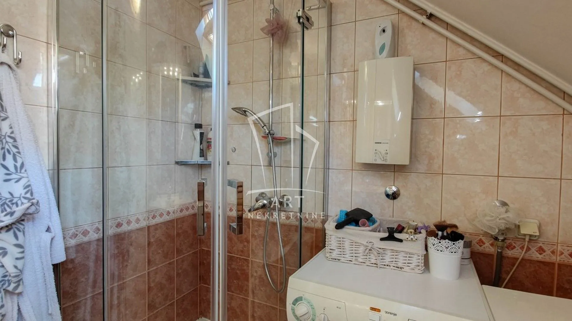 Sale, three bedroom apartment, 84m², Centar Sve Podlokacije, Beograd