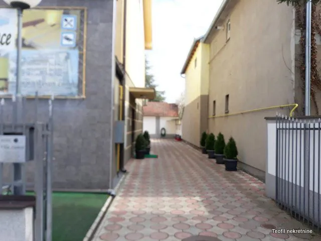 Sale, office space, 480m², Stara Pazova, Srbija