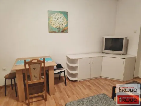 Izdavanje, jednosoban stan, 30m², Grbavica, Novi Sad Sve Podlokacije - image 4