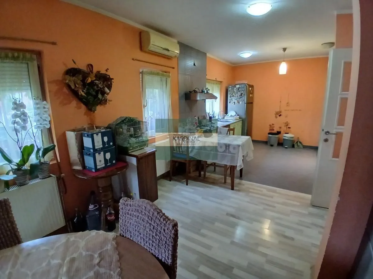 Prodaja, kuća, 334m², Tavrića obori, Jagodina