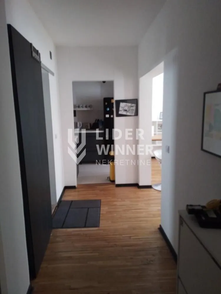 Rent, apartment, 130m², Đeram Pijaca, Beograd