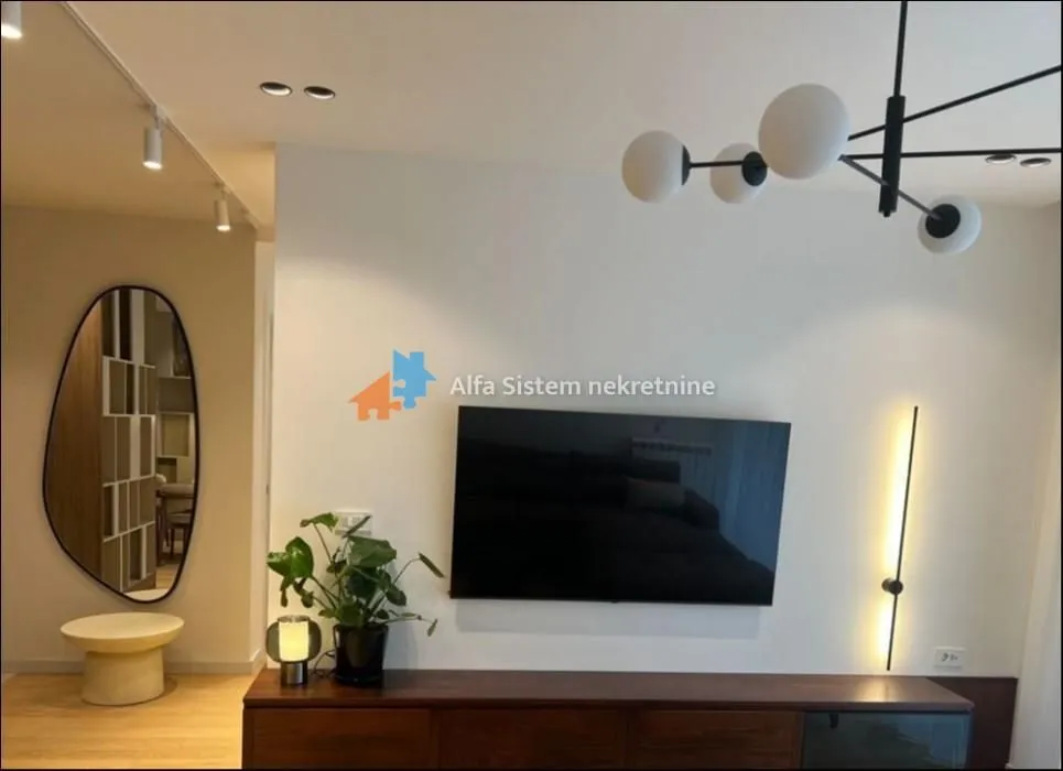 Rent, four bedroom apartment, 112m², Stari Grad, Beograd