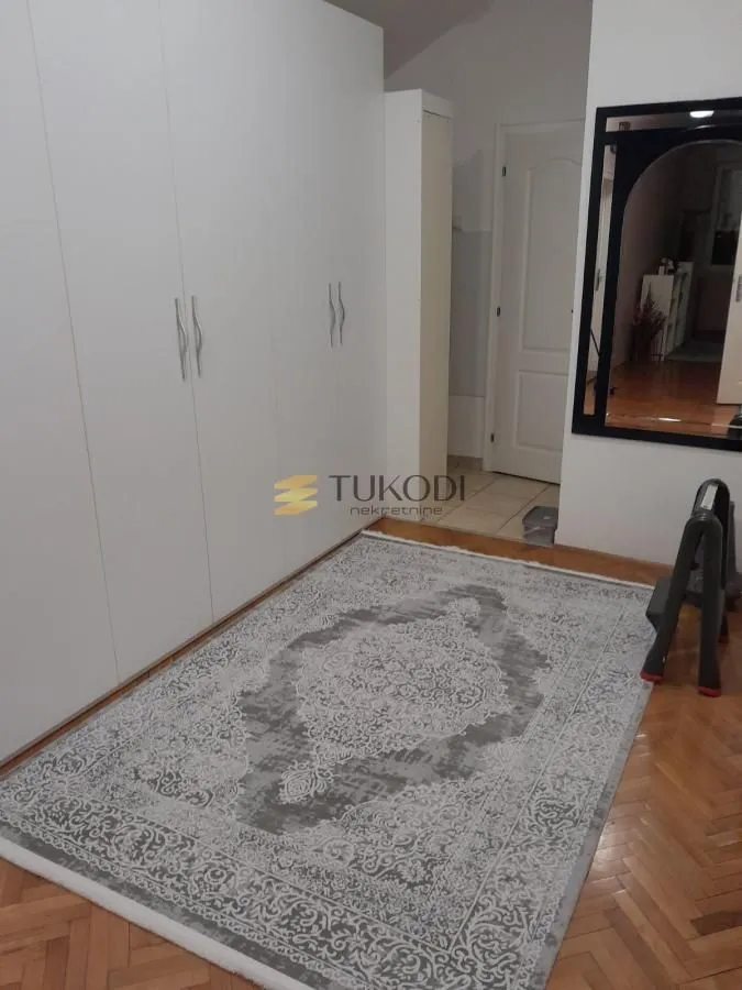 Prodaja, četvorosoban stan, 120m², Stari grad, Novi Sad