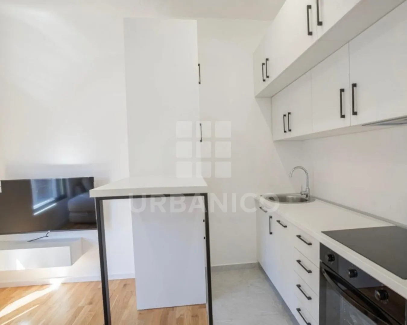 Rent, studio apartment, 21m², Tološi, Podgorica