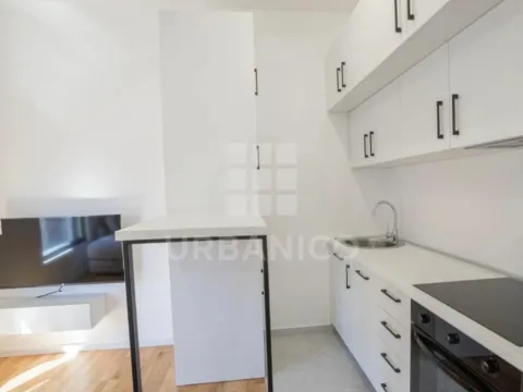 Rent, studio apartment, 21m², Tološi, Podgorica - image 3