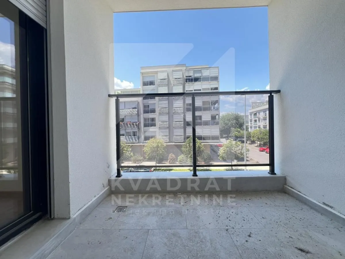 Rent, studio apartment, 40m², Tološka šuma, Podgorica