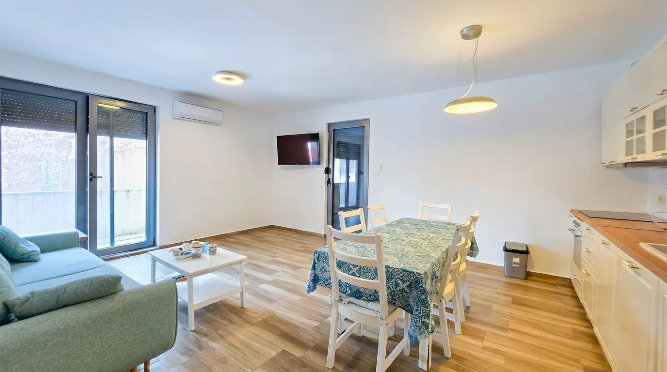 Prodaja, dvosoban stan, 66m², Budva, Crna Gora