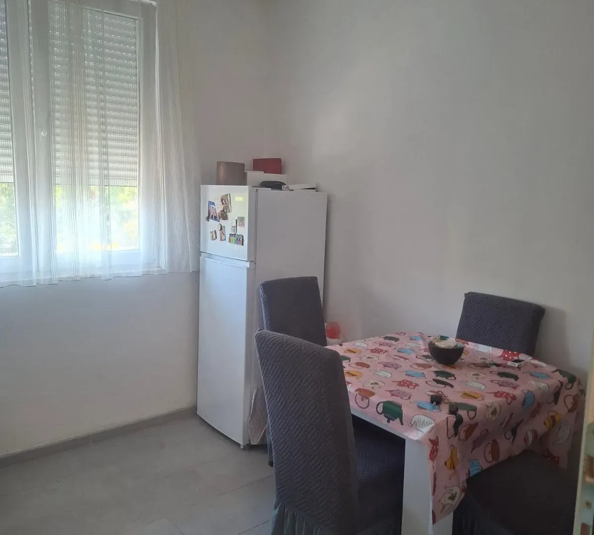 Izdavanje, jednosoban stan, 52m², Preko Morače, Podgorica