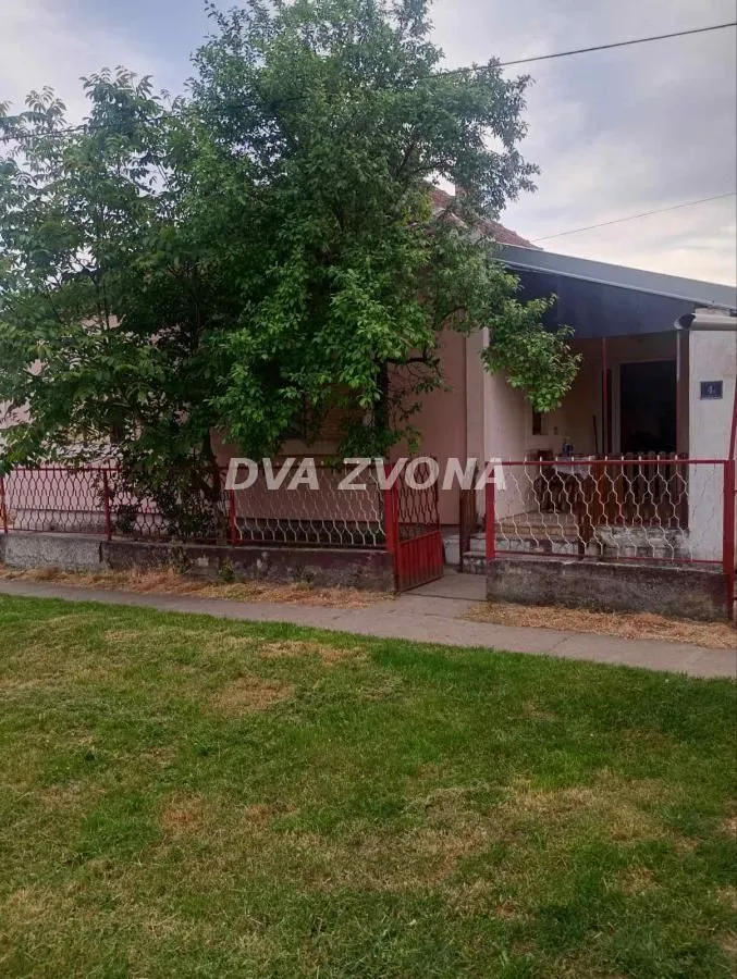 Prodaja, kuća, 100m², Perlez, Zrenjanin