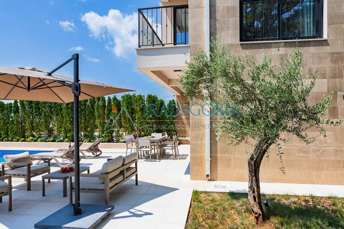 Prodaja, kuća, 223m², Reževići, Budva