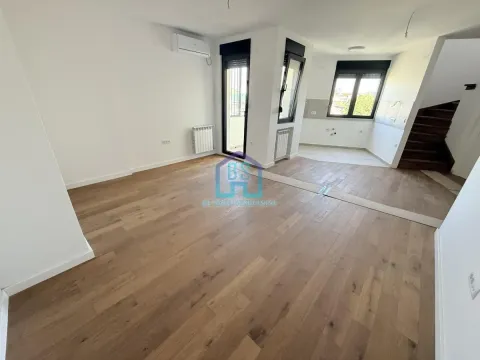 Prodaja, četvorosoban stan, 96m², Grbavica, Novi Sad Sve Podlokacije - image 2