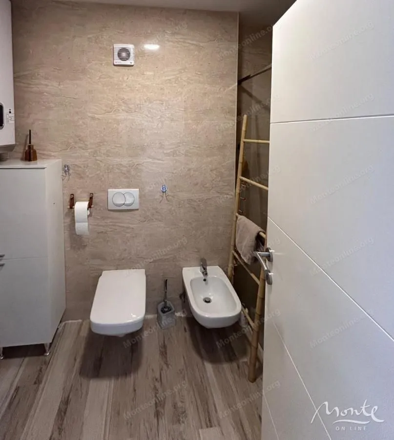 Sale, two bedroom apartment, 83m², Dobre Vode, Bar