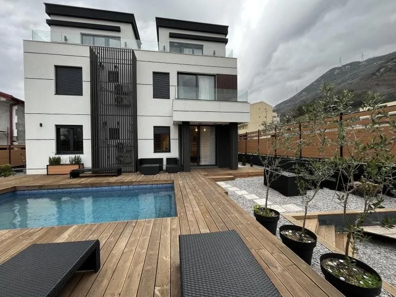 Prodaja, jednosoban stan, 52m², Lastva Grbaljska, Kotor