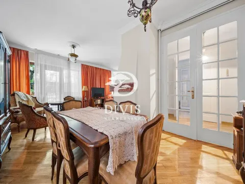 Sale, house, 237m², Vračar Sve Podlokacije, Beograd - image 9