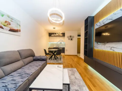 Izdavanje, jednosoban stan, 47m², City Kvart, Podgorica - image 2